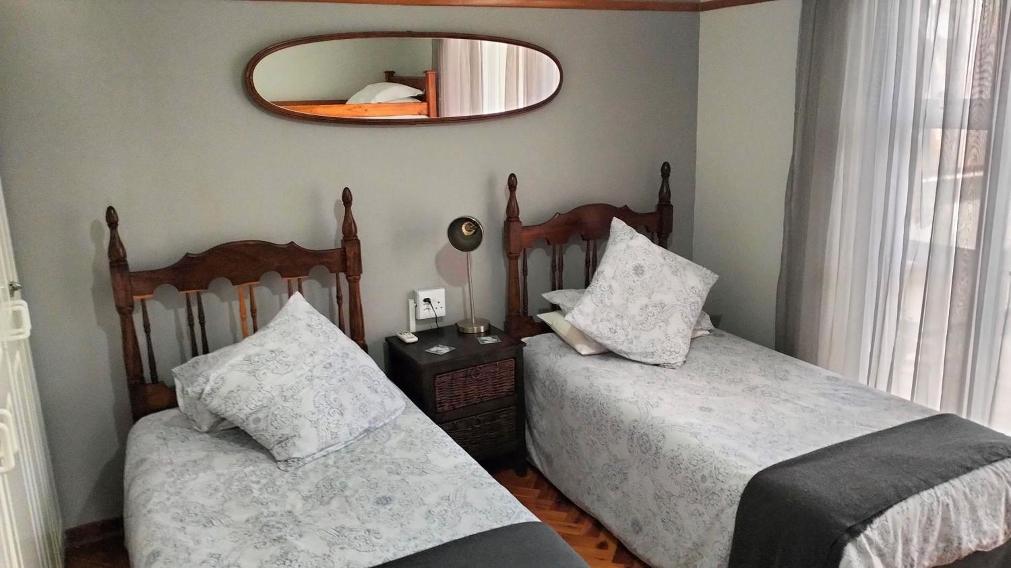 Anri Guesthouse บลูมฟอนเทน ภายนอก รูปภาพ