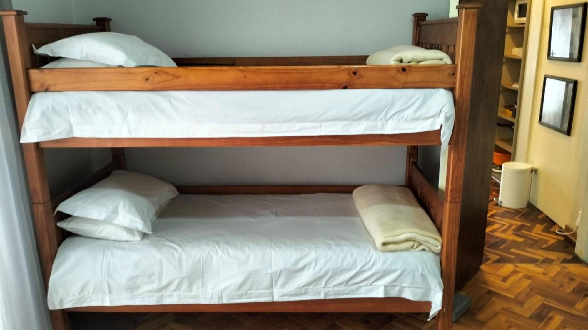 Anri Guesthouse บลูมฟอนเทน ภายนอก รูปภาพ