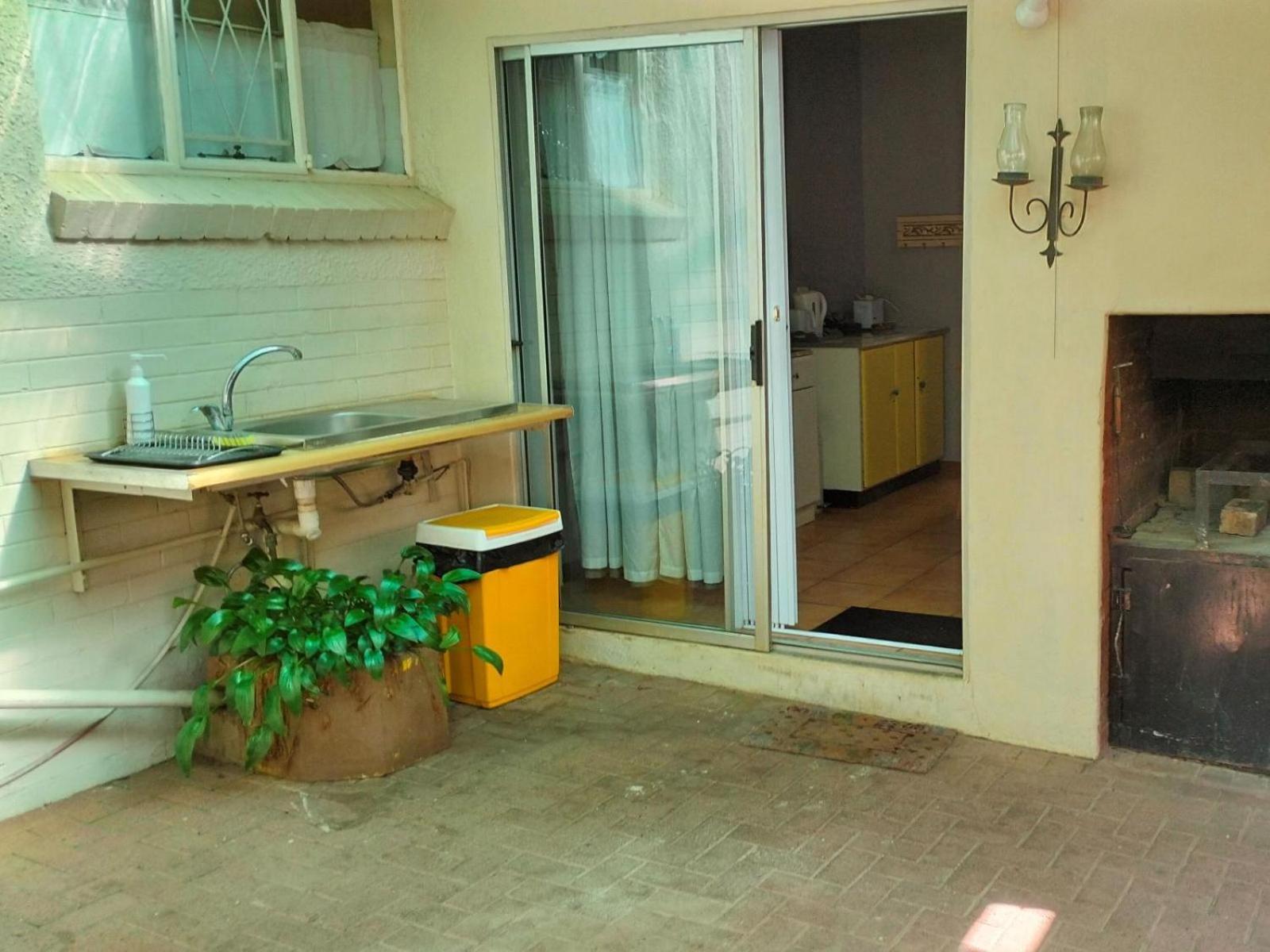 Anri Guesthouse บลูมฟอนเทน ภายนอก รูปภาพ